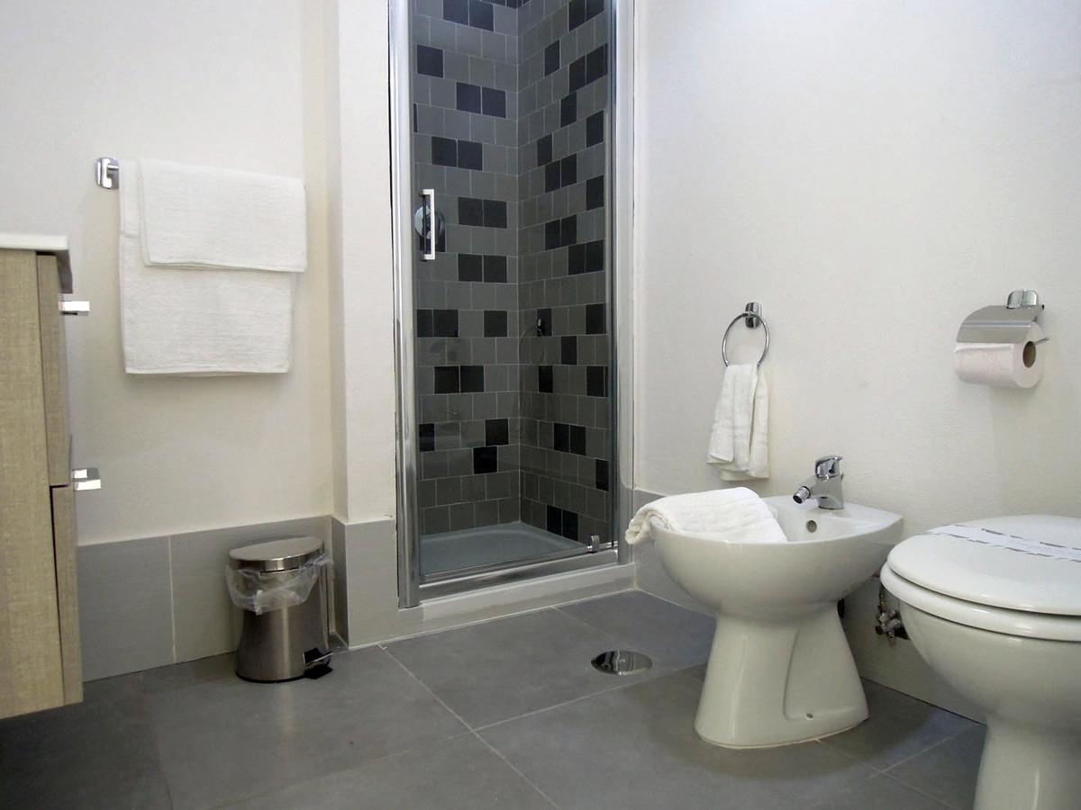 Double Room Private Bathroom